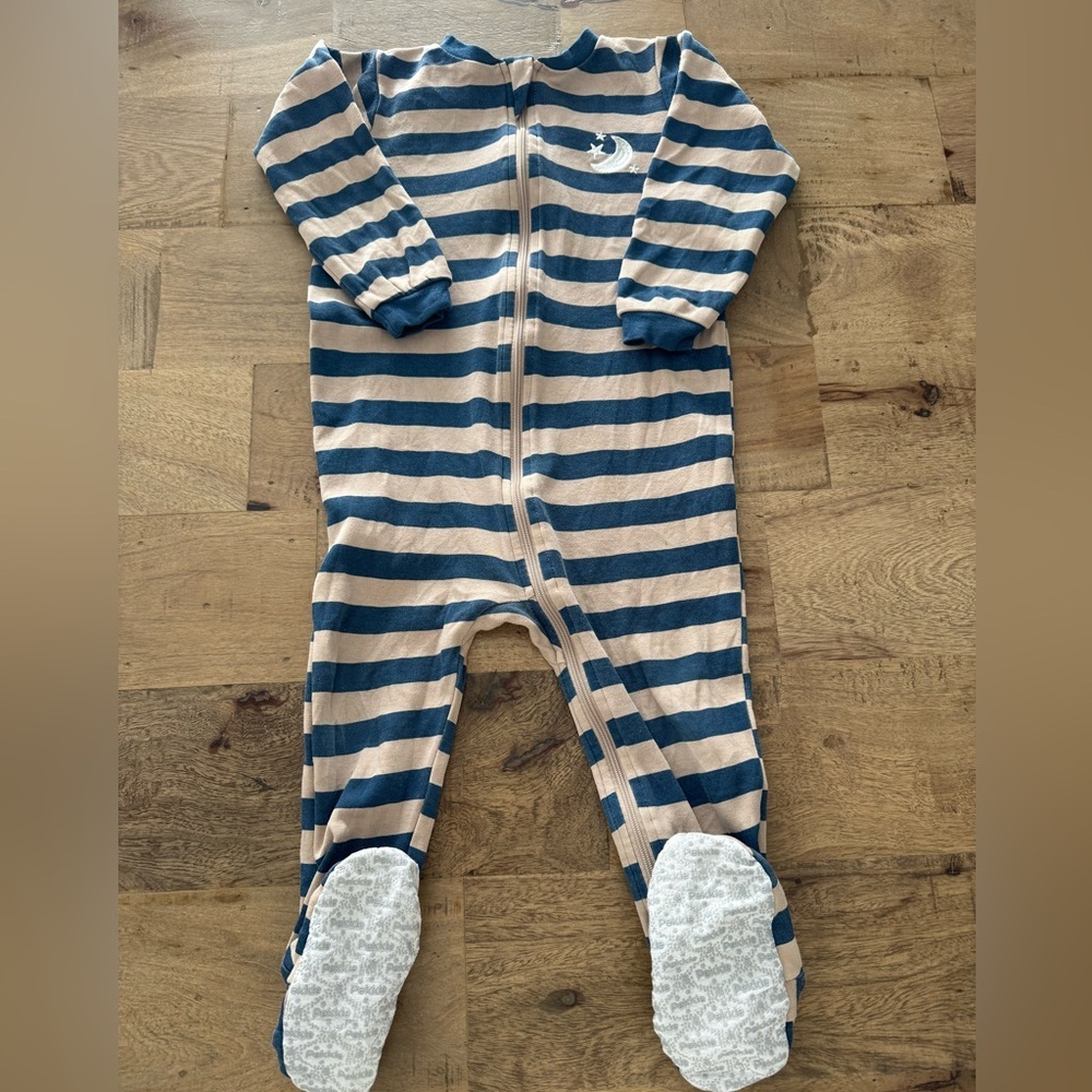Pekkle bundle 3 Kids pyjamas footies One Piece size 24 months